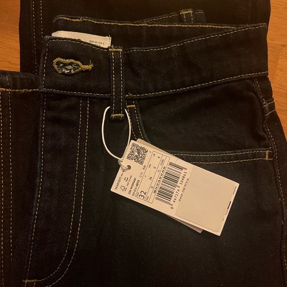 Classic Blue Women's Jeans - Picture 2 of 2